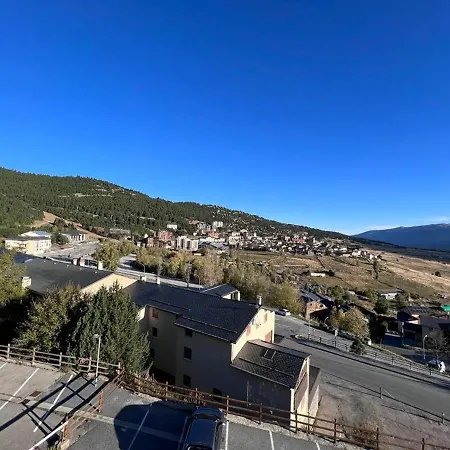 Spacieux Avec Balcon Et Coin Repas - Fr-1-593-99 *